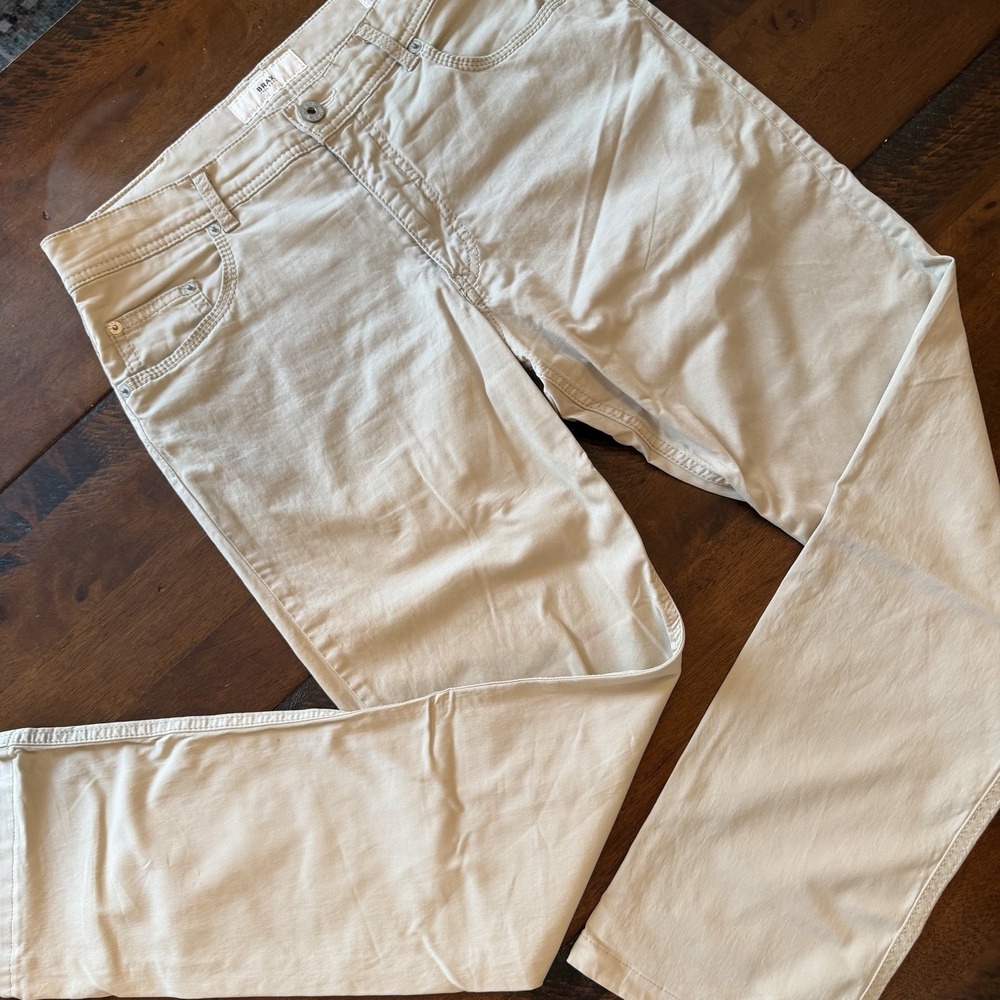 Brax Cooper Fancy Jeans Mens 33x30 Beige Regular Fit Straight Leg Casual Pants